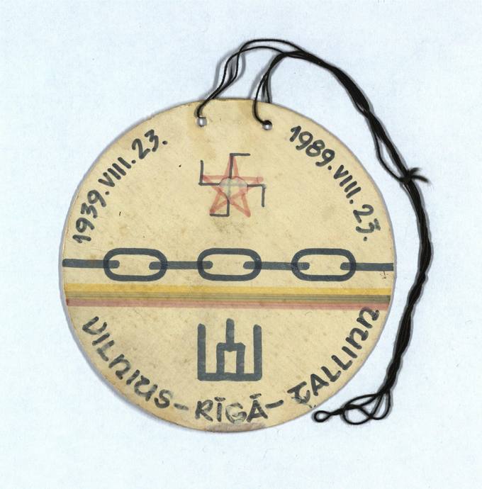 Baltijos kelio emblema